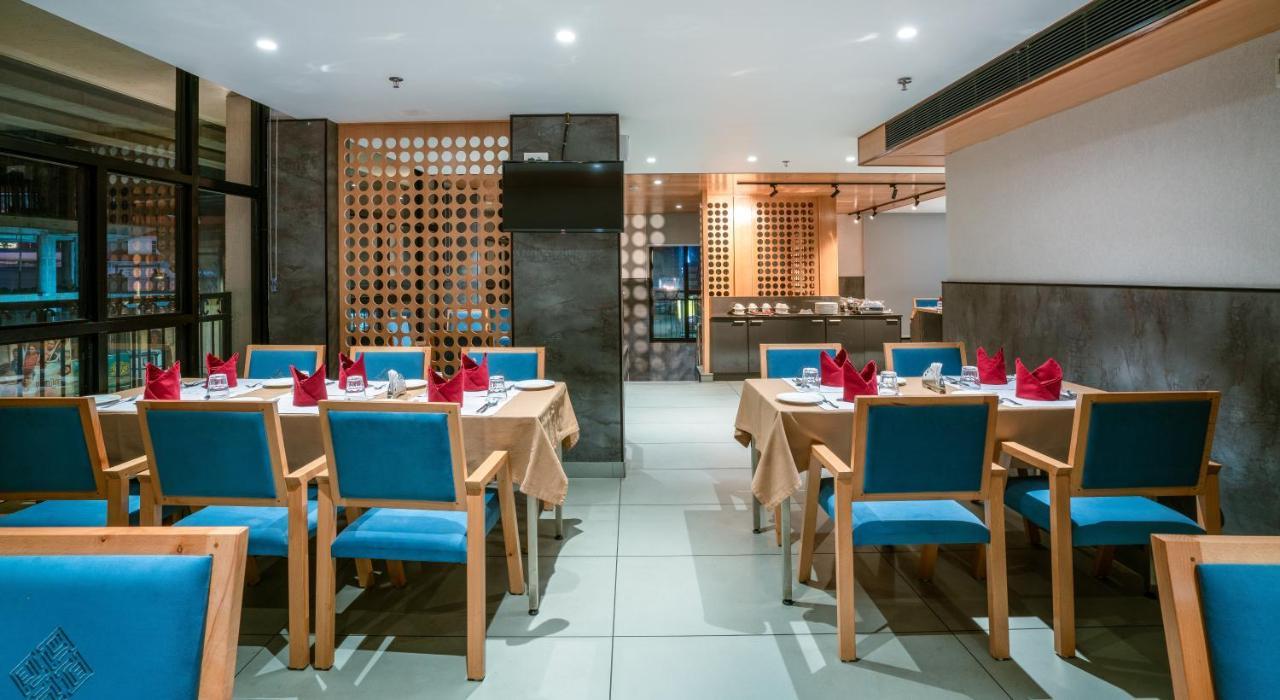 Townbridge Hotels & Suites Kochi Luaran gambar