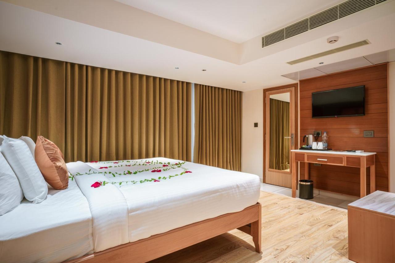 Townbridge Hotels & Suites Kochi Luaran gambar