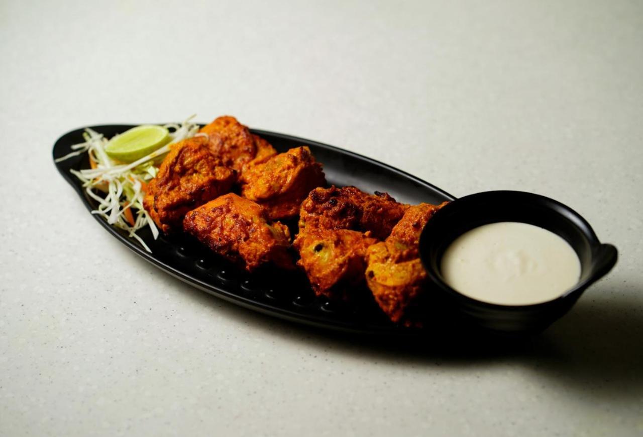 Townbridge Hotels & Suites Kochi Luaran gambar